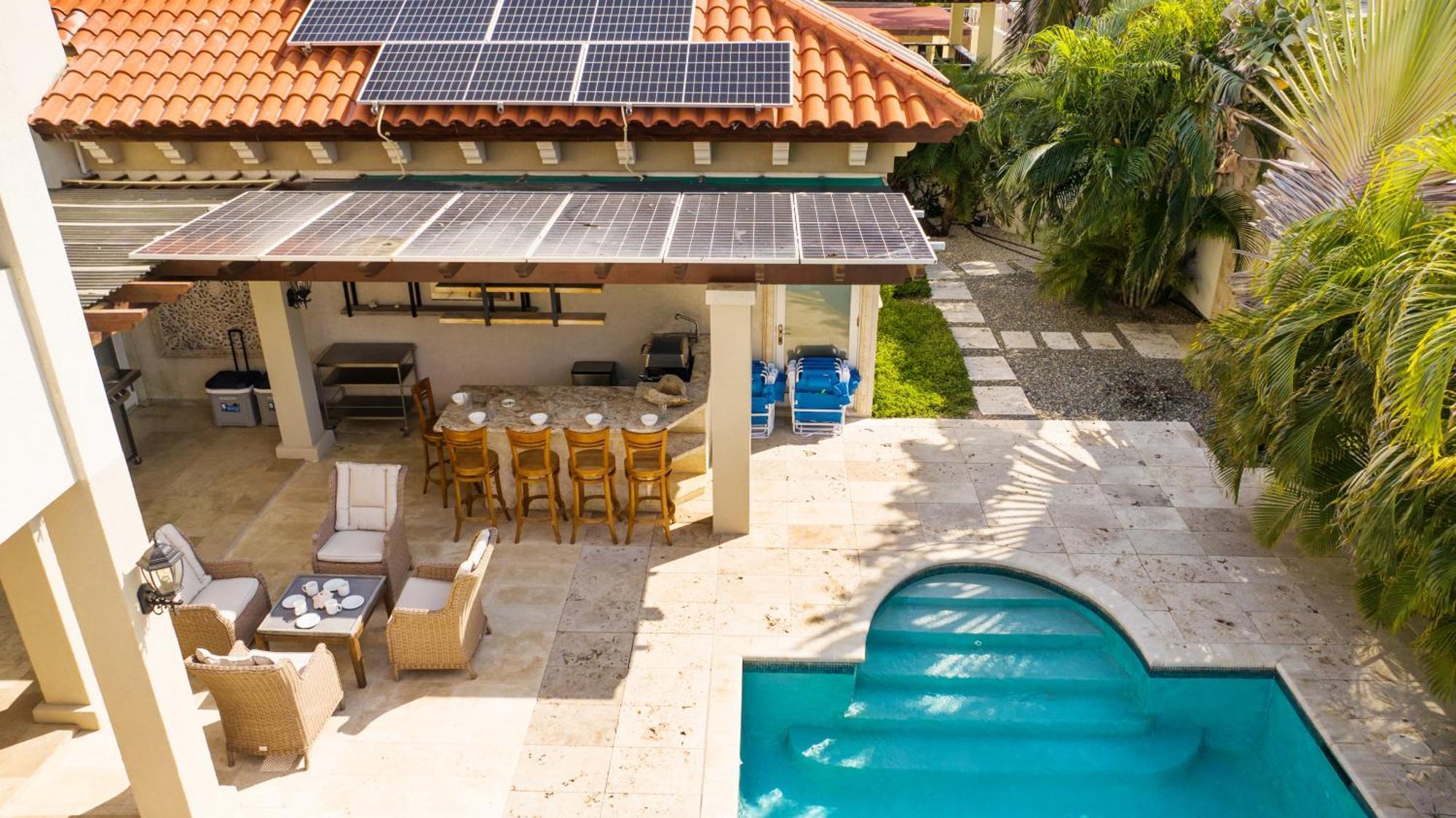 Upscale Ocean View Villa With Pool Outdoor Kitchen Palm Beach Exterior photo